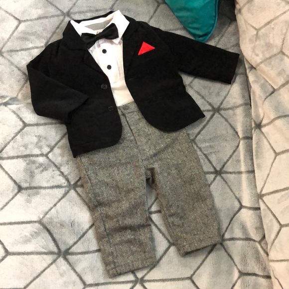 Nannette Boys Red /& Black 3pc Jogger Set Size 4 5 6 7